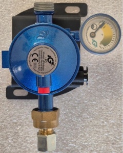 IGT Bulkhead Euro Gas Regulator 10mm Outlet With Manometer